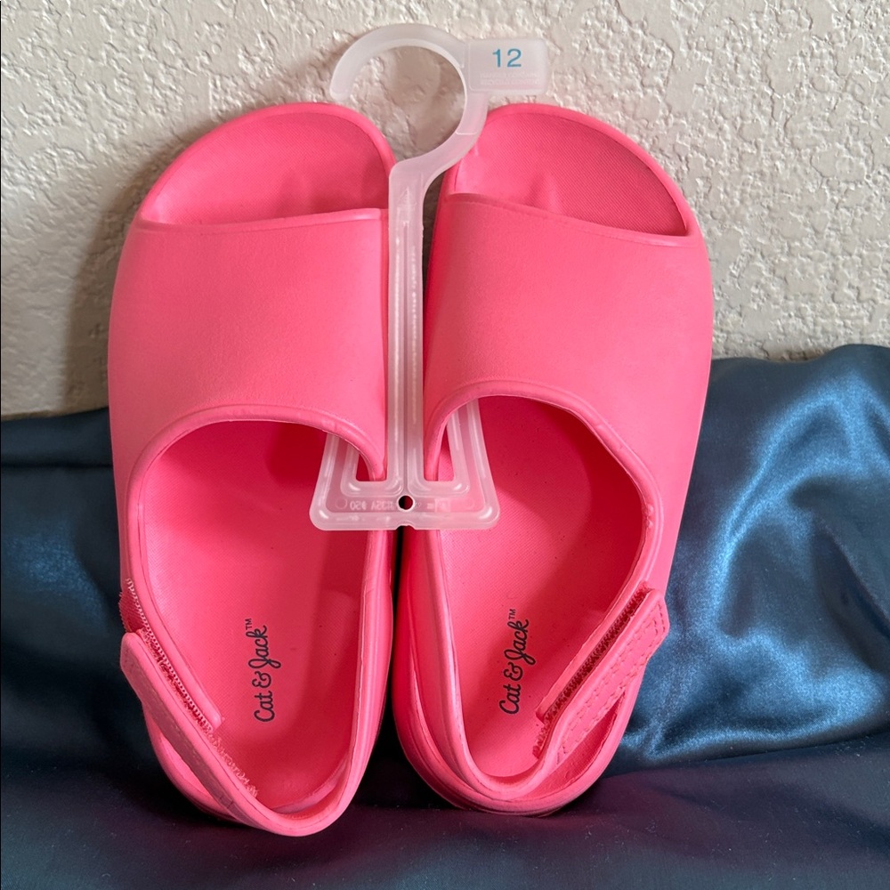 Cat & Jack Pink Kids Sandals With Velcro back strap. Sz 12 New with Tags.